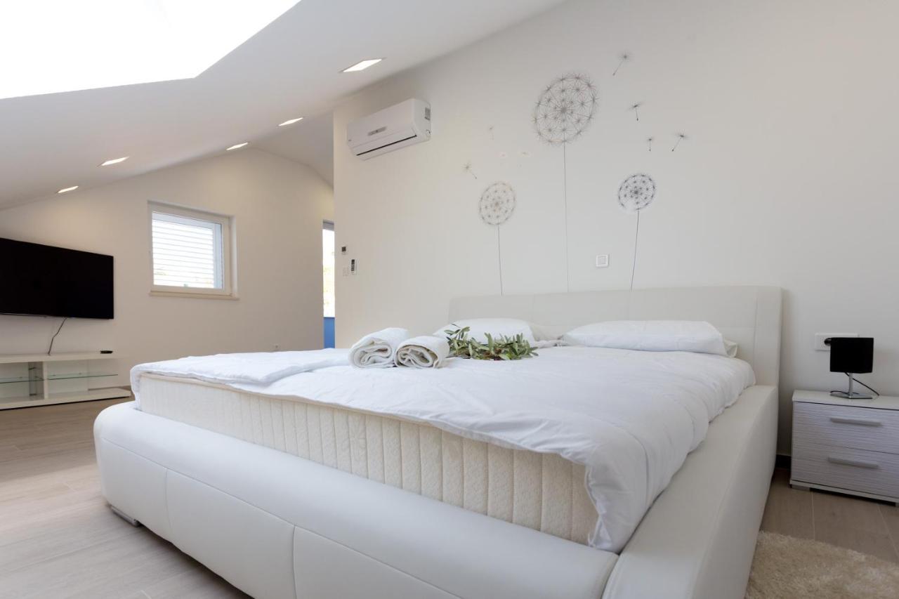 Apartment Alius Ragusa Deluxe Екстер'єр фото